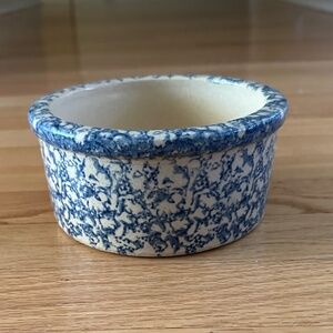 Robinson Ransbottom Pottery Stoneware Bowl Roseville Ohio Blue Cream 3" Height